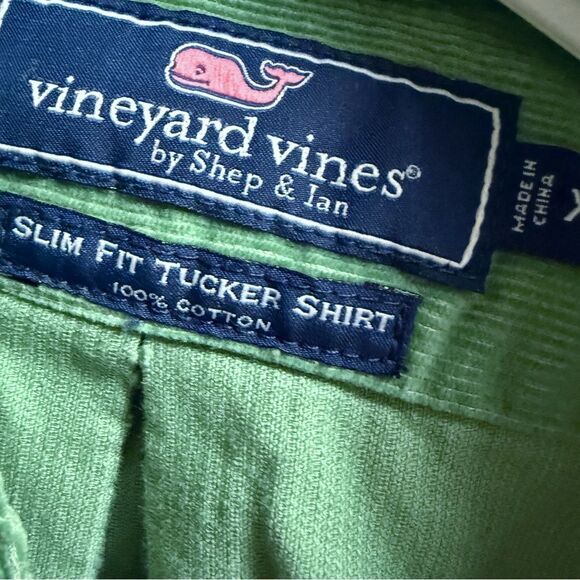 Vineyard Vines corduroy Tucker shirt - Picture 2 of 6